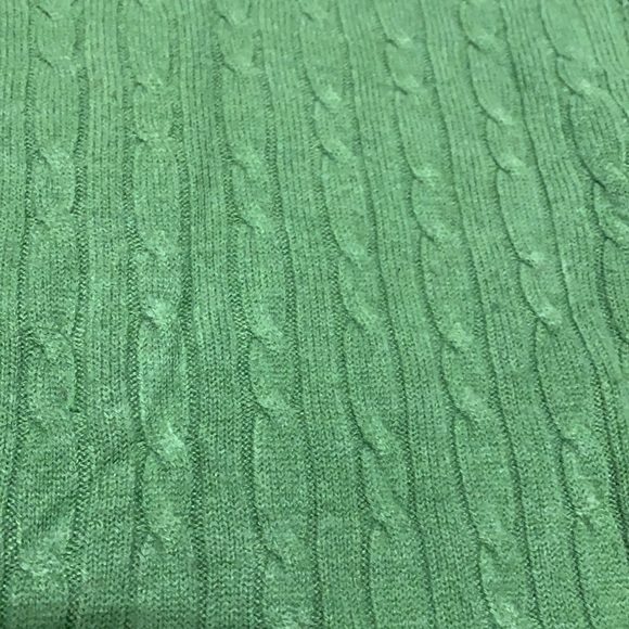 trendy green sweater - Picture 2 of 3